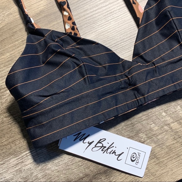 • NWT [Rip Curl] Reversible Bikini Top • - Picture 12 of 16